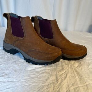 Duluth Trading Co Women’s sz8 Wild Boar  Leather Ankle Pull On Boots Chelsea